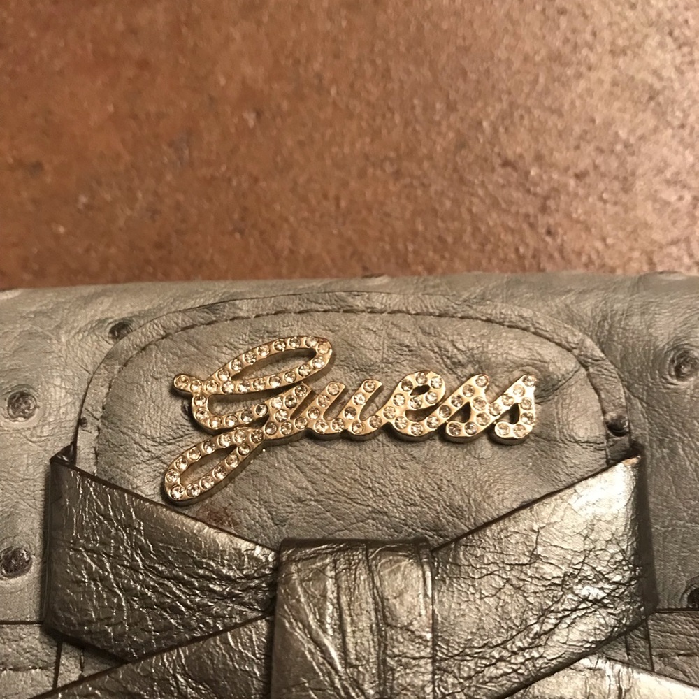 Large Guess Wallet - Picture 4 of 5